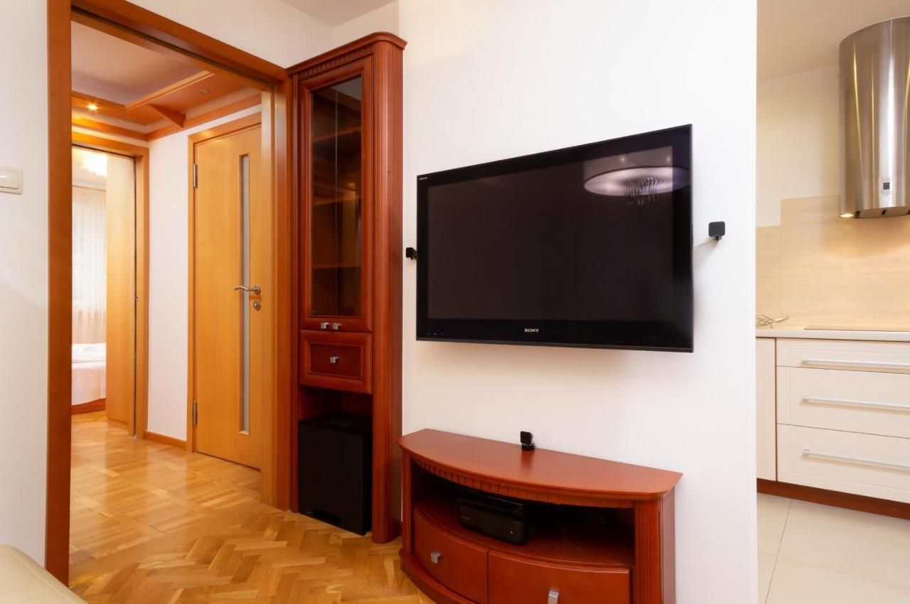 Two-Bedroom Family Apartment Esperanto Next To Klif By Noclegi Renters Warschau Exterior foto